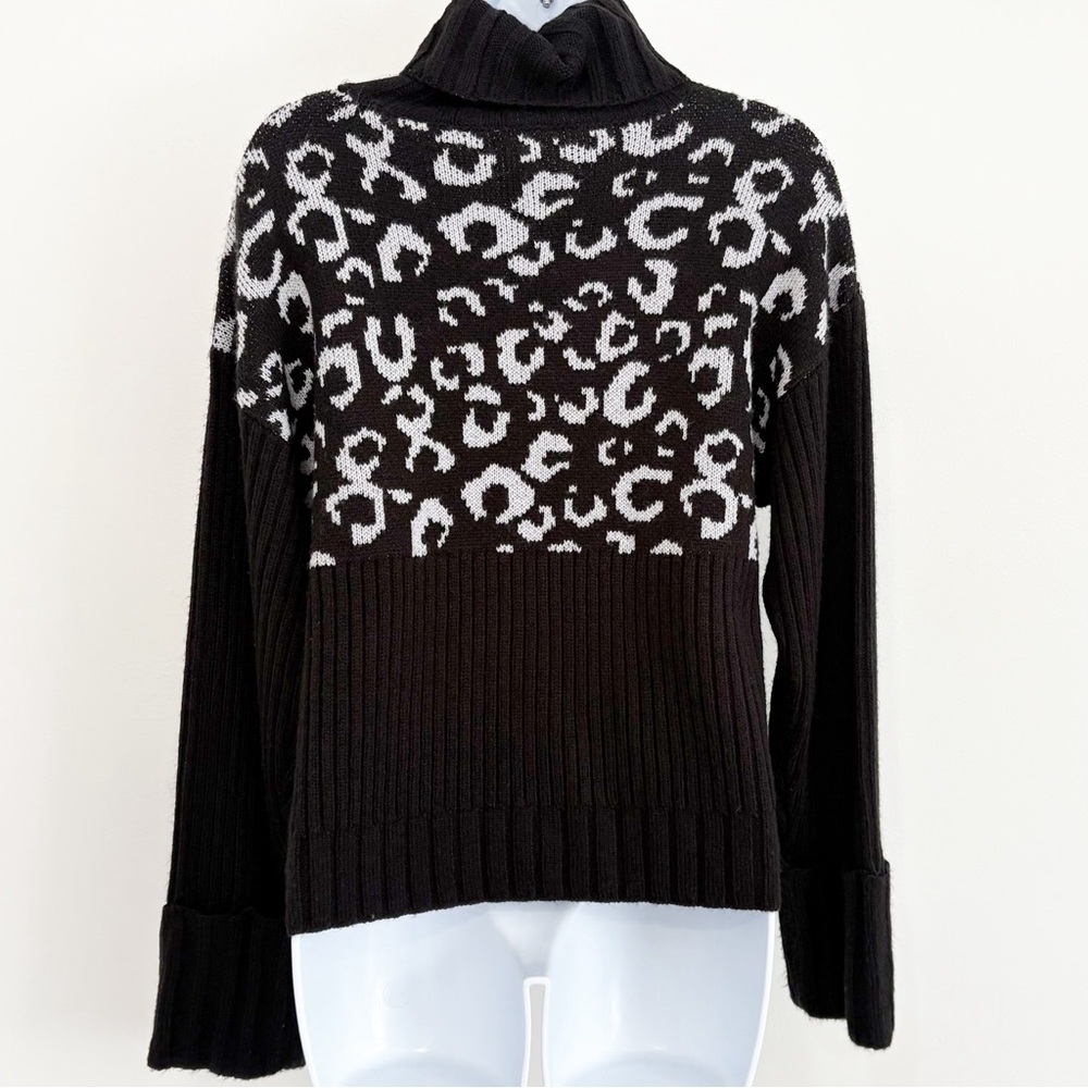 NINE WEST Cheetah Print Cowl Neck Pullover Sweater Black and White Medium - Picture 3 of 9